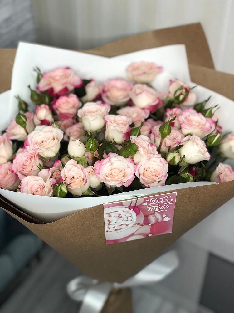 Букет цветов из: Розы в Абане