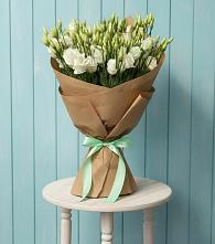 Букет цветов из:  Лизиантусы в Абане