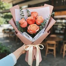 Букет цветов из:  Розы в Абане