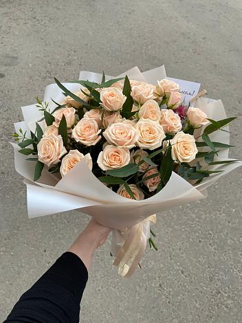 Букет Кремовые розы Латте в Абане